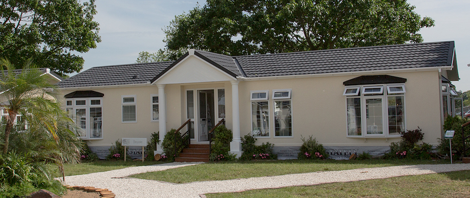 Ready For Immediate Occupancy 52ft x 22ft Stately Raglan